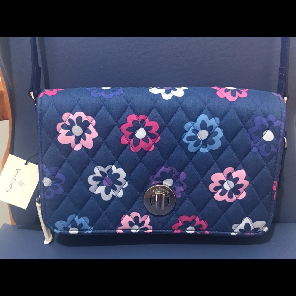 NWT Vera Bradley turnlock crossbody Ellie Flowers